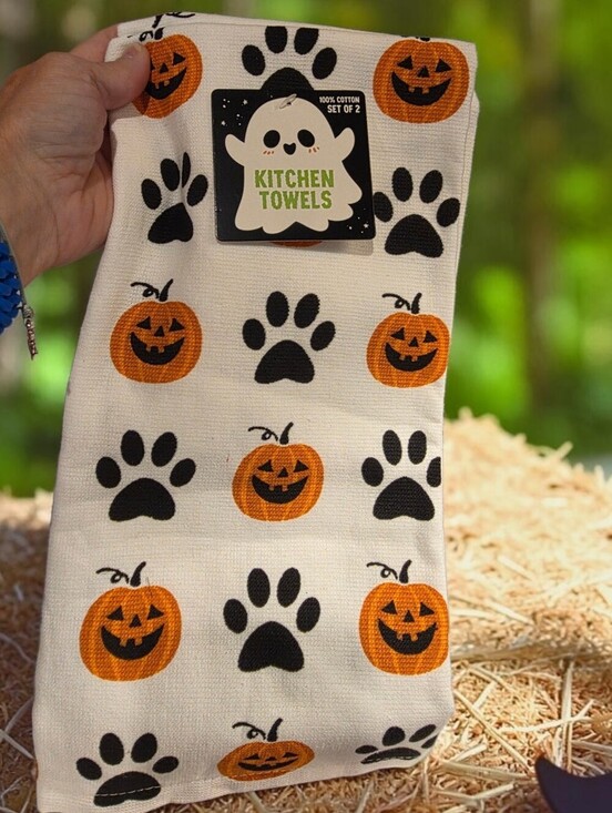 The Unbranded Brand Other - Towels with Pumpkin & Black Paw Print - Set of 2